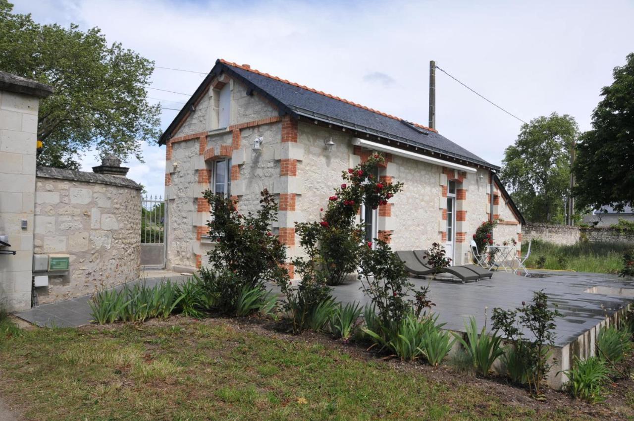 Petite Maison Des Roses - Gite 2 Personnes Brain-sur-Allonnes 외부 사진